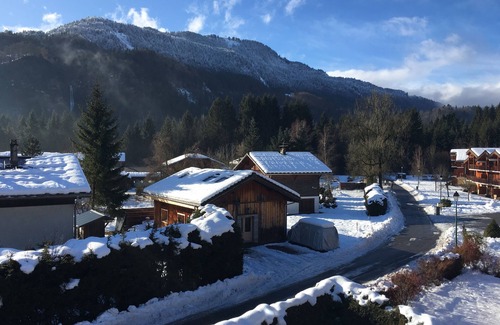 Samoens Ski Chalet | Large Chalet with garden, 5 bedrooms, mountain view, near Samoens center