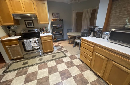 Astoria House | Large comfortable home with stunning views