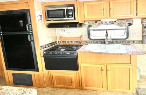 Columbia House | Large Comfortable RV