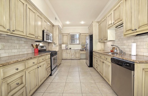 Rogers Condo | Large Condo! Great Location!