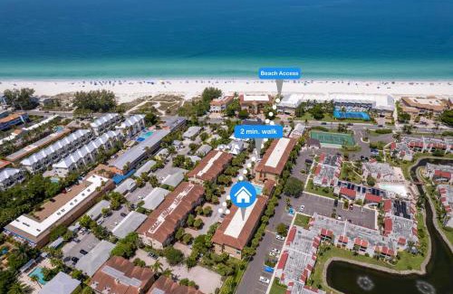 Bradenton Beach House | Large Condo just steps from Beach or Bay Views