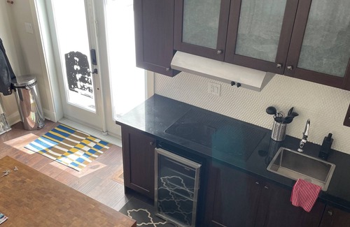 Mount Dennis House | Large Contemporary Fully Furnished One Bedroom with on Suite Bathroom