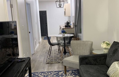 Troy Apartment | Large cozy, classic-3 min from RPI