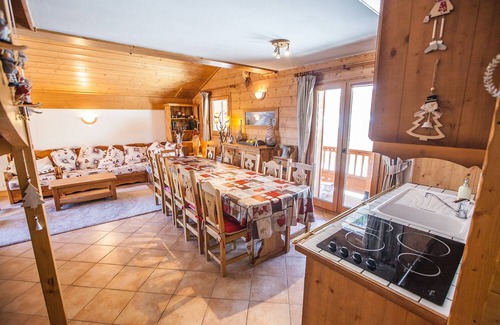 Bisanne 1500 Apartment | LARGE DUPLEX 120 M2 IN MGM LUXURY CHALET WITH HEATED SWIMMING POOL 4 *