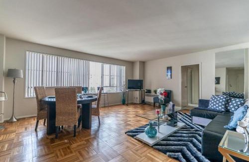 Mid-Wilshire Apartment | Large Elegant Condo with Views near the Grove