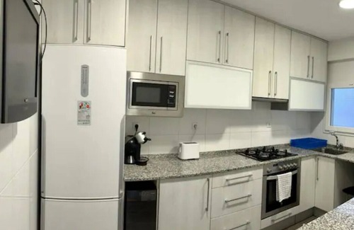 El Port Apartment | Large Apartment Near Fira and City Center