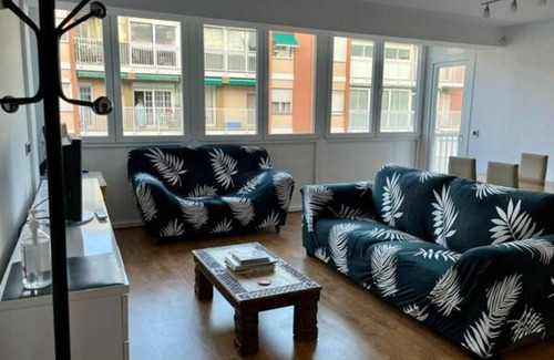 El Port Apartment | Large Apartment Near Fira and City Center