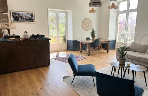 Lamalou-les-Bains House | Large Estate With A Pool Overlooking The Vineyards