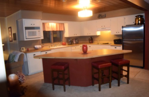 Random Lake House | Large Family Home DNC/Ryder Cup