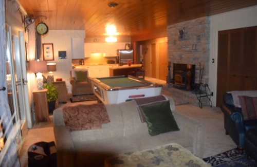 Random Lake House | Large Family Home DNC/Ryder Cup