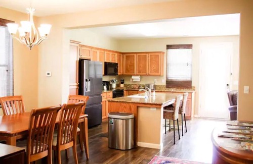 Raisin House | Large Family Home, Great for Kids, Close to National Parks!