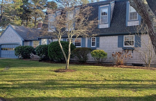 South Harwich House | Large Family House Near Red River Beach n20% Off Stays of 7+ Nights for May 2025