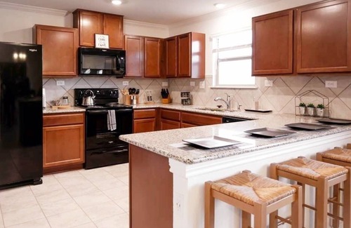 Southside House | Large Family, Pet Friendly Home Near Lackland & Downtown SA!