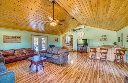 Saint Joe Other | Large family retreat nestled in the Ozarks. Pet Friendly!