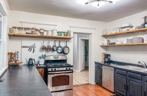 Williamsburg Other | Large Farmhouse Near Horse Shows - 4 bedrooms - 2.5 baths, Sleeps 7-Plus