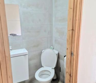 Cheetham Hill House | Large four bedroom house in manchester near centre