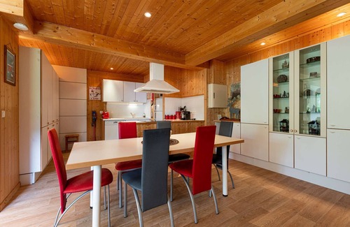 Saint-Jean-de-Sixt Apartment | Large garden with Jacuzzi and Unforgettable View