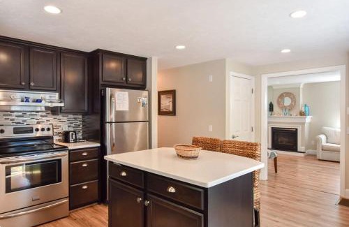 Dennis House | Large Great Location Dog Friendly