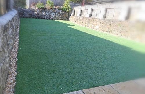 Cwmbrwla House | Large Green Garden, 4 Bedrooms, Sleeps 8