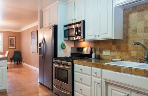 Visalia House | Large Groups-seq Parks Coast Wineries Skiing