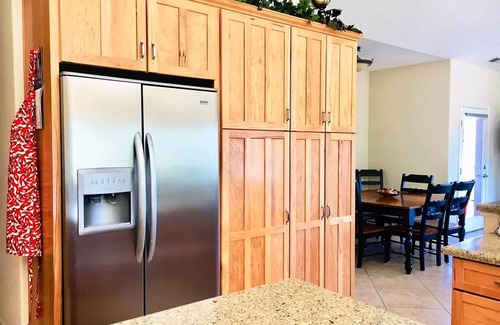 Groveland Cabin | Large Home for big groups at Yosemite Pine Mountain Lake