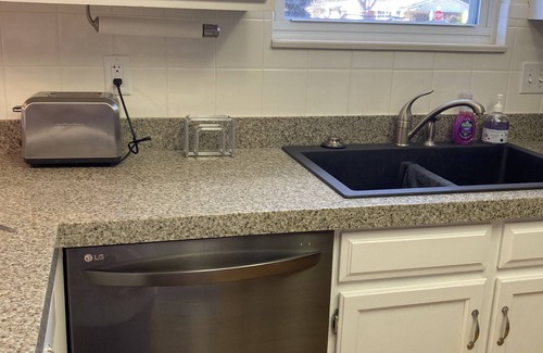 Longmont House | Large Home near Lake- winter mid term rental available