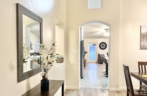 Rosedale House | Large Home W/ComfyBeds &BBQGrill ForUpTo14 Guests