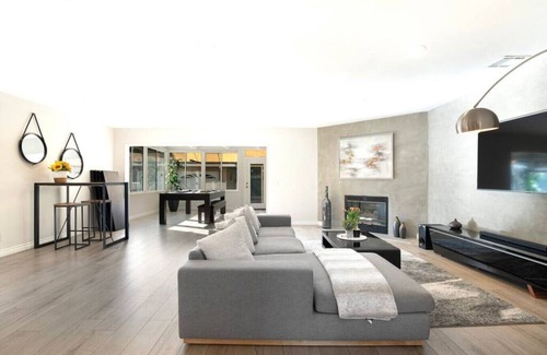 Reseda House | Large Home with Pool + Jacuzzi