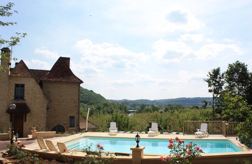 Saint-Vincent-de-Cosse House | Large house in the heart of the Périgord Noir and LASCAUX IV, park, heated swimming pool