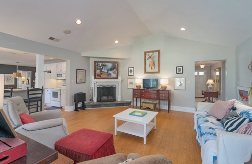 Rock Hill House | Large house in a quiet neighborhood (30 day min.)