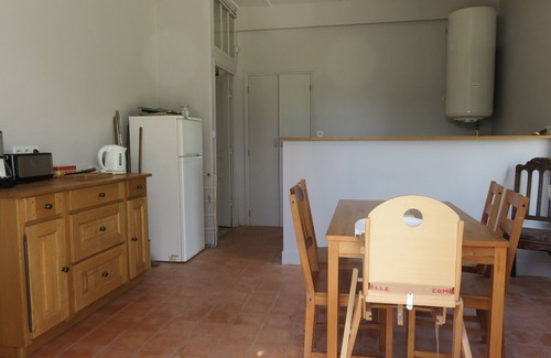 Plouescat House | Large house in private park, walking distance to the sea, sleeps 15