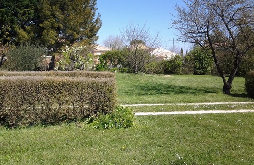 Althen-des-Paluds House | Large house near Avignon