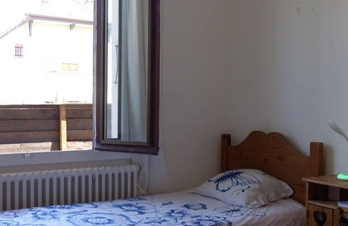 Thonon-les-Bains House | Large house with garden 5 minutes' walk from the center of Thonon