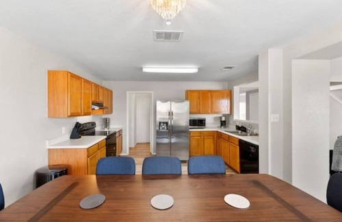 Berdoll Farms House | Large house with HOT TUB near COTA