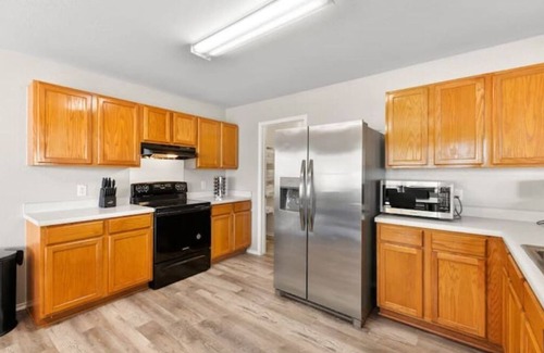Berdoll Farms House | Large house with HOT TUB near COTA