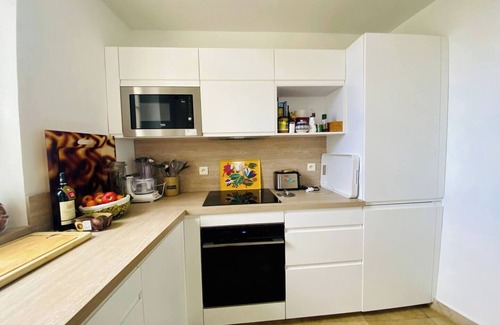 8th Arrondissement House | Large house with swimming pool, private garden and convivial area