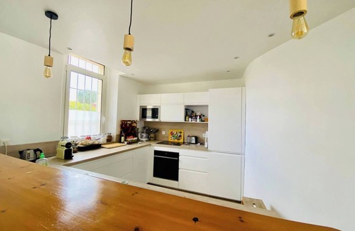 8th Arrondissement House | Large house with swimming pool, private garden and convivial area