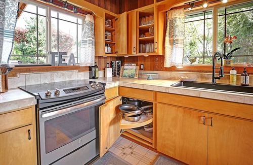 Camano Island House | Large Log Cabin w/Ocean Views, indoor/outdoor games, 5mins walk to beach