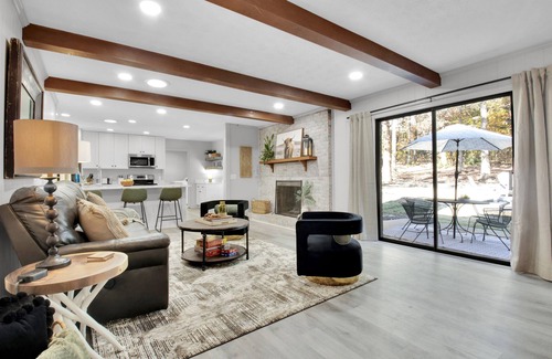 Greenville - Spartanburg House | Large/Modern Home, Walk to Paris Mtn. State Park