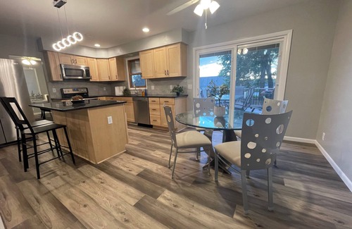 West Omaha House | Large, modern, spacious and clean 6-bedroom house in desirable West Omaha.