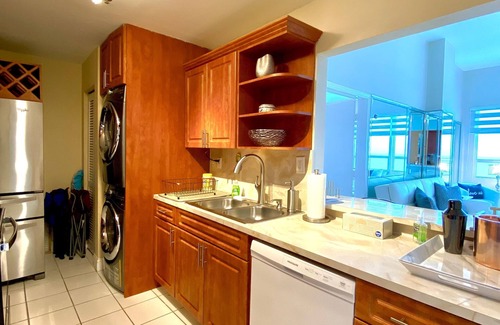 Mid Beach Apartment | Large Ocean front Penthouse