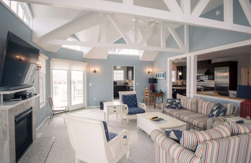 Loveladies House | Large Ocean Side Home with Beautiful Views