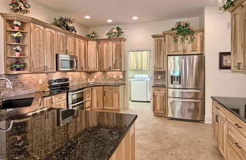 Frankfort House | Large or multi-family, this is the place for you! Limited weeks remain in 2025