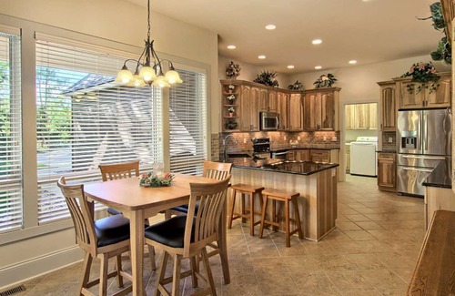 Frankfort House | Large or multi-family, this is the place for you! Limited weeks remain in 2025