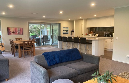 Stoke House | Large or Multiple Family Home