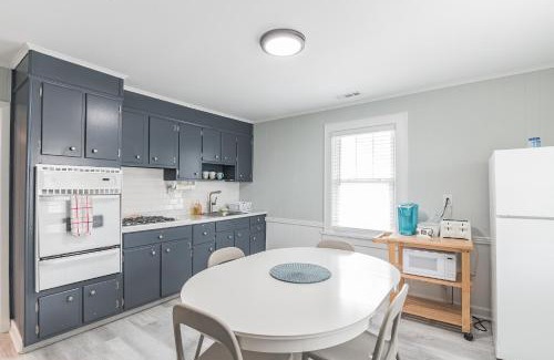 Ventnor City Apartment | Large Patio with Ocean Views Beach Block Parking Unit 3