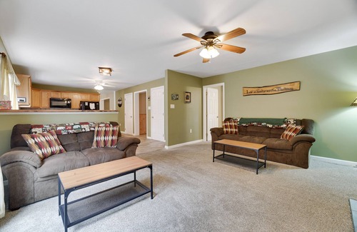 Albrightsville House | Large Pocono Mountain Getaway with hot tub, finished basement, bar & game room!