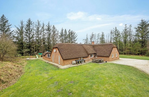 Husby Cottage | Large pool house with beach volleyball - 2000