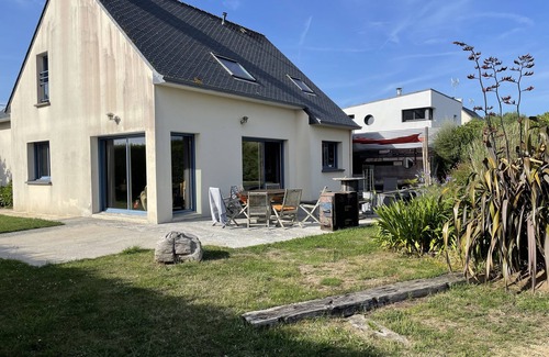 Plomeur House | Large, pretty house close to the beach