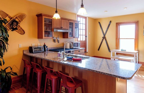South End Apartment | Large Private 2 Bedroom Apt w/Epic Deck View